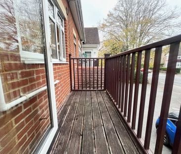 Penn Hill Avenue, Poole - Photo 4