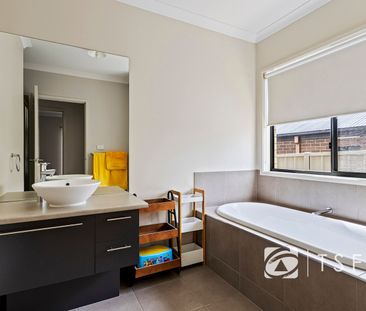 18 Futura Ave, Golden Square - Photo 3