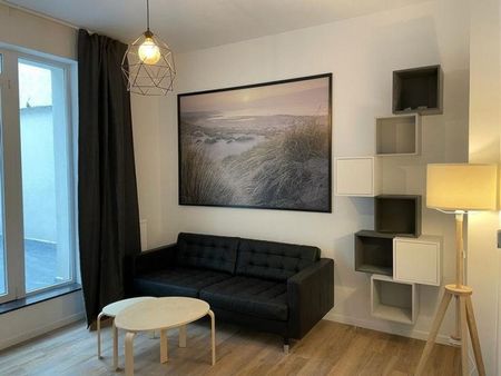 IXELLES: REZ DE CHAUSSE MEUBLE 2 CHAMBRES +TERRASSE - Ixelles - Photo 2