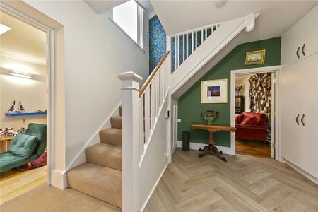 5 bedroom detached house to rent - Photo 3