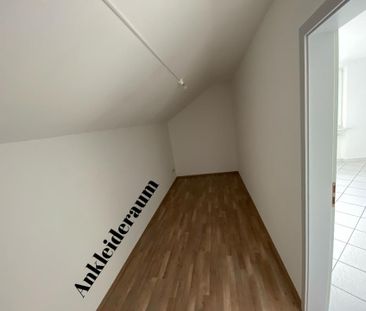Schöne helle 83qm Dachgeschosswohnung Durchholz - Photo 1