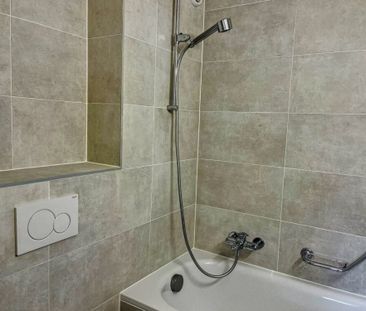 Logement de 3.5 pièces au rez supérieur situé dans un quartier verd... - Photo 3