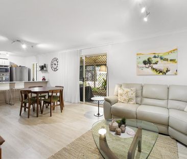 A rare opportunity for a short term lease – 3 months only! - Photo 3