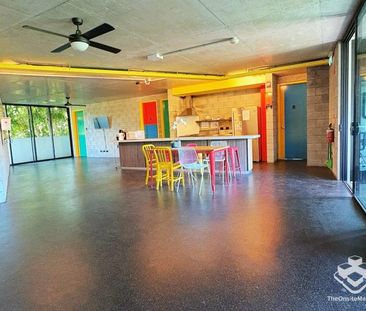 Short/Long -Term stay Available - Furnished Oversize Studio Availab... - Photo 6