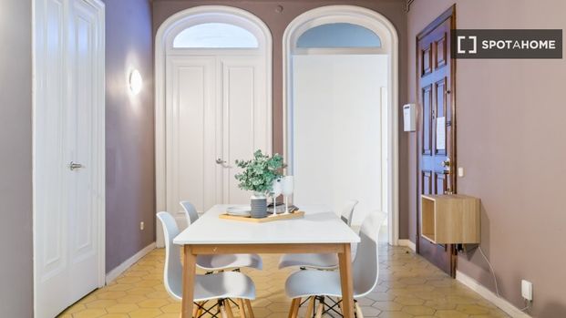 barcelona, Catalonia 08006 - Photo 1