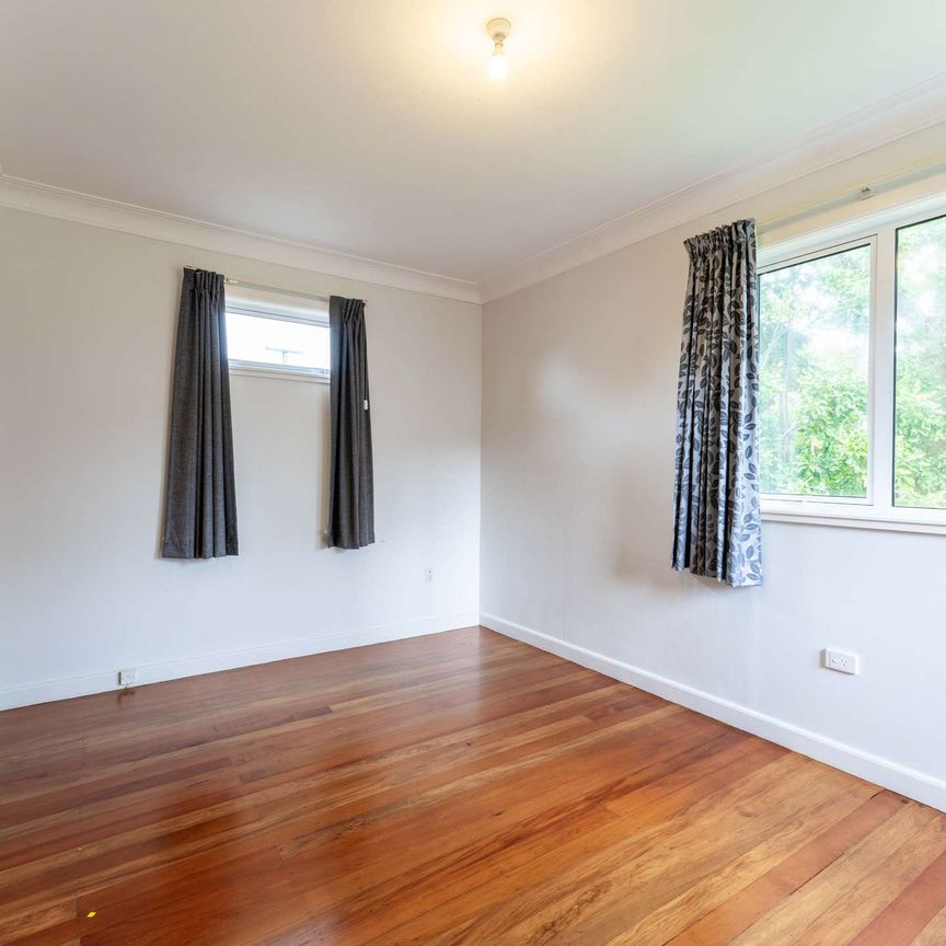 12 Norman Rd, Titirangi - Photo 1