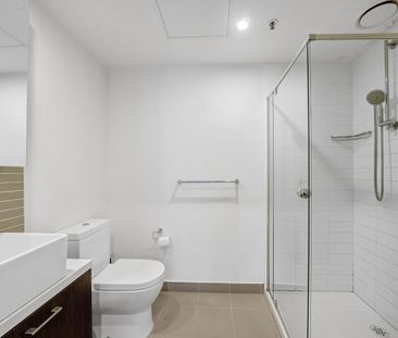 Contemporary City Living in the Heart of Melbourne - Photo 5