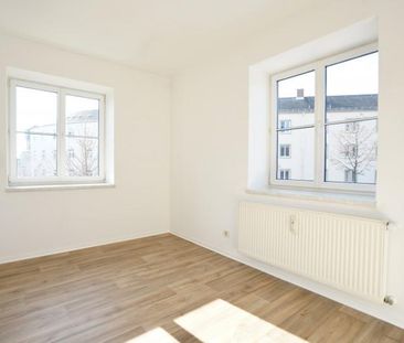 Altbauwohnung / Balkon / Helle Wohnung - Photo 3