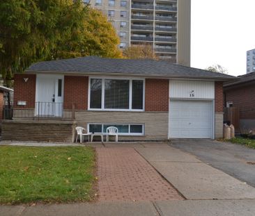 For Lease - 15 Cedar Brae Boulevard, Toronto, Ontario - Photo 1