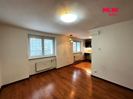 Pronájem bytu 1+1 30 m² - Photo 3