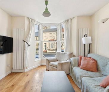 3 Bed Flat, Barretts Grove, N16 - Photo 1