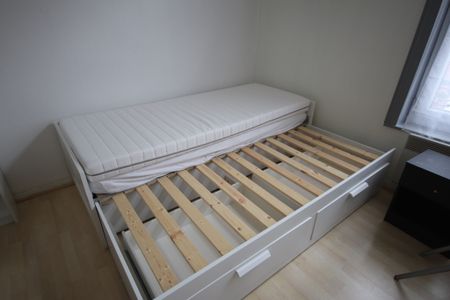 À LOUER – Studio MEUBLÉ de 18 m², Rue Adolphe – LILLE-VAUBAN réf 710-1R - Photo 2