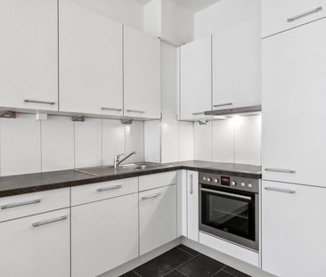 Renovated – bright – central - Photo 1