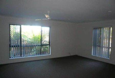 Exceptionally Positioned 4 Bedroom Home in Parkwood - Photo 3