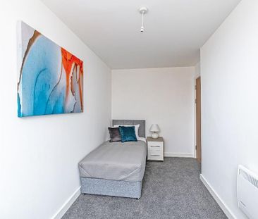 3 bedroom apartment to rent - Photo 4