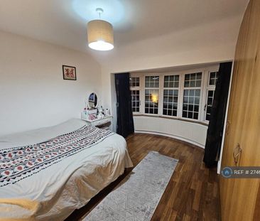 1 bedroom in a house share to rent - Photo 4