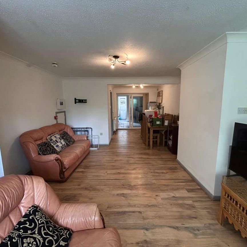 An Awesome Houseshare for Rent in Southampton Room 2 - Photo 1