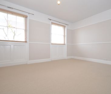 Clarence Road, Cheltenham, Gloucestershire - Photo 3