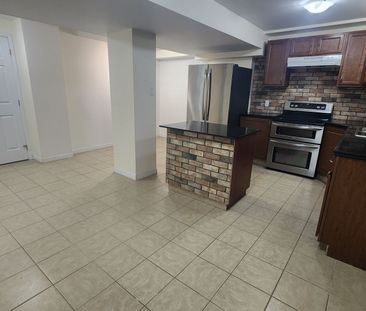 For Lease - 14A Oxbow Court Unit# BASEMENT, Vaughan, Ontario - Photo 6