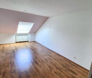 WBS!!! DG Wohnung in einem ruhigen MFH in Steinheim - Foto 1