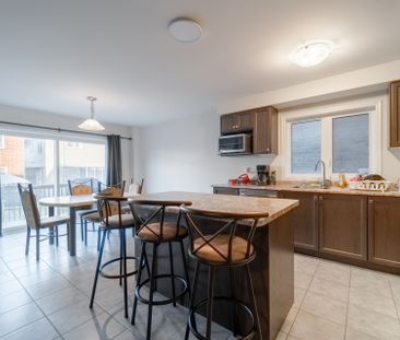 For Lease - 10 Alexandra Drive, Thorold, Ontario - Photo 4