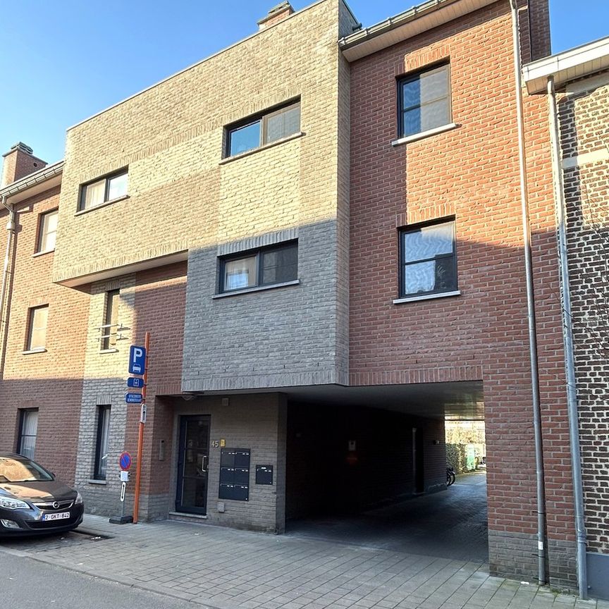 Energetisch appartement met overdekt terras en parkeerplaats - Photo 1