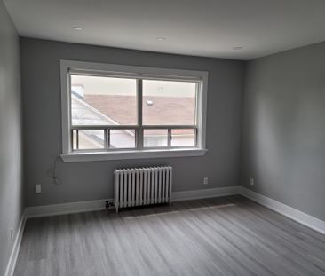 For Lease - 312 Douglas Avenue Unit# 304, Toronto, Ontario - Photo 1