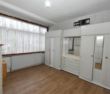 5 bedroom end of terrace house to rent - Photo 3