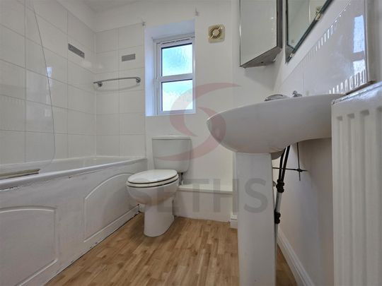 Pipistrelle Way, LE2, Leicester - Photo 1