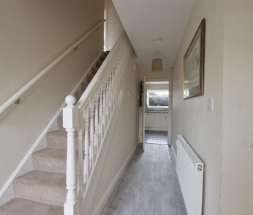 4 bedroom detached house to rent - Photo 4