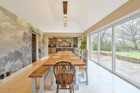 Broad Street, Guildford, GU3 - Photo 3