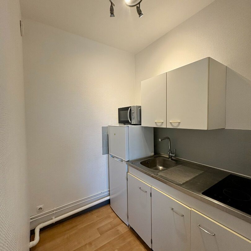 Appartement à louer - REIMS- BD HENRI VASNIER / POMMERY - Photo 1