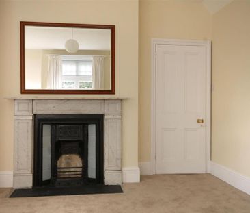 6 bedroom semi-detached house to rent - Photo 1