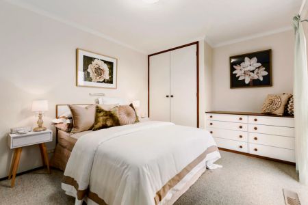 2 Bed, 1 Bath - Photo 3