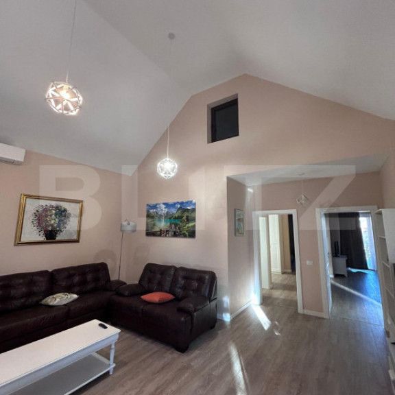 Casa cu 3 camere si incalzire in pardoseala, zona Piata Chir - Photo 1