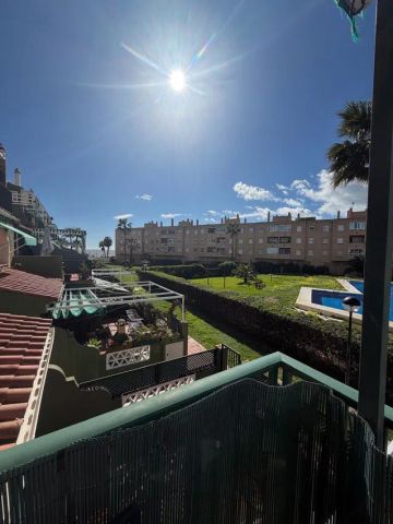 Alquiler de piso en Calle Manuel Curros Enríquez, 1 - Photo 3