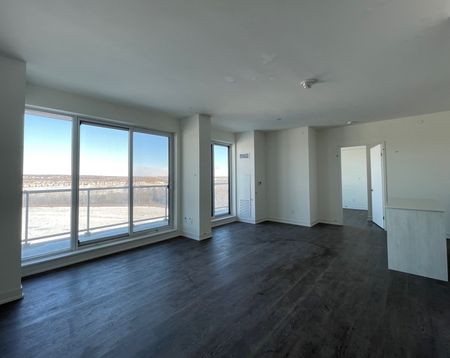 NEXT2 AT ELGIN EAST: BAYVIEW & ELGIN MILLS (2 DAVID EYER RD) AD#101127 - Photo 3