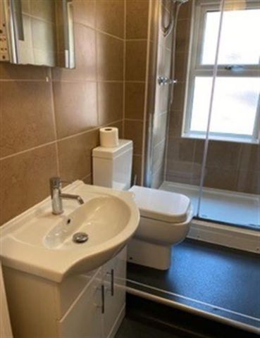 7 Bedroom Semi Detached To Let - Photo 5