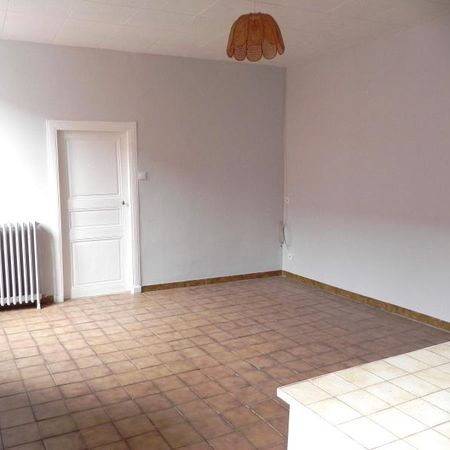 Location Appartement 2 pièces 43m² MILLAU 12100 - Photo 3