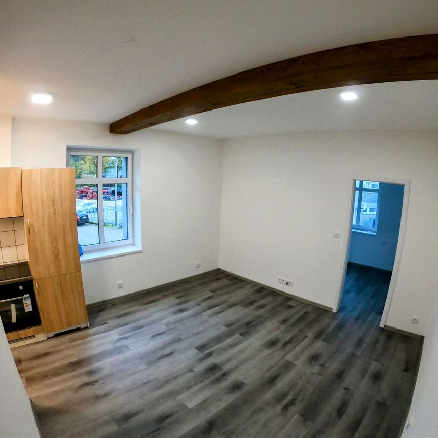 Pronájem bytu 2+kk • 37 m² bez realitkySvárovská, Liberec - Horní Suchá u Liberce, Liberecký kraj - Fotografie 1