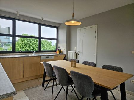 Dakappartement met 2 slaapkamers in het centrum van OLV-Olen! - Photo 3