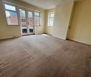 2 bedroom maisonette to rent - Photo 4