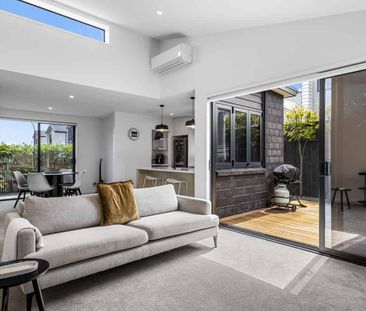 Coastal Living Made Easy - Photo 3
