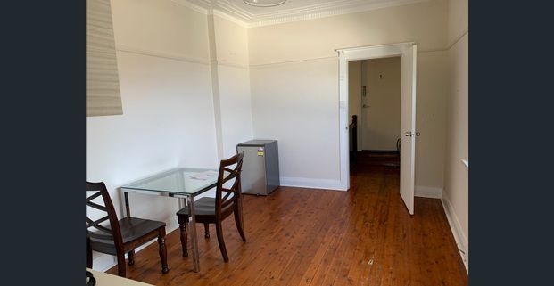 One Bedroom Apartment with Water Views - Photo 1