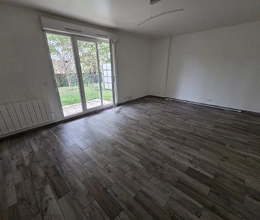 Location Appartement 3 pièces à Évry-Courcouronnes - Photo 3