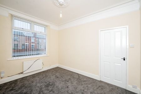 2 bedroom house to rent Bolton Road, Ashton-in-Makerfield, Wigan, WN4 - Photo 5