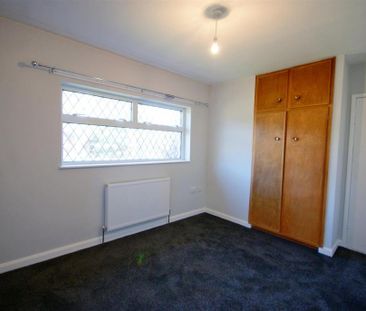 3 bedroom detached house to rent - Photo 4