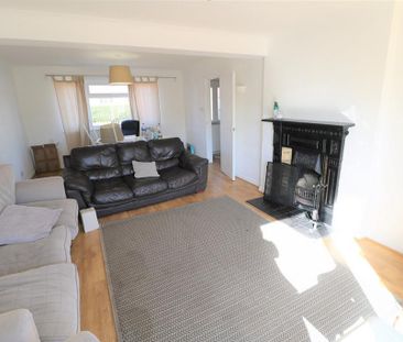 4 bedroom detached house to rent - Photo 3