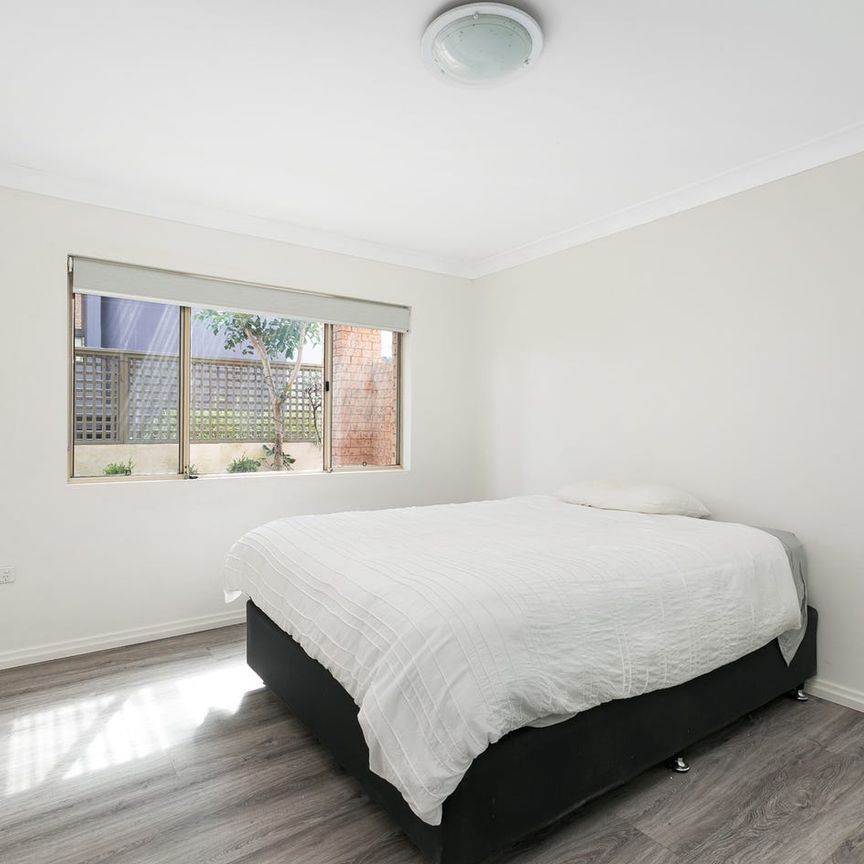 Elevated Ground Floor Aparment - Photo 1