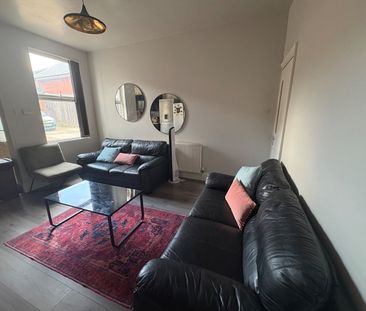 7 Bed Terraced House, South View Road, S7 - Photo 2